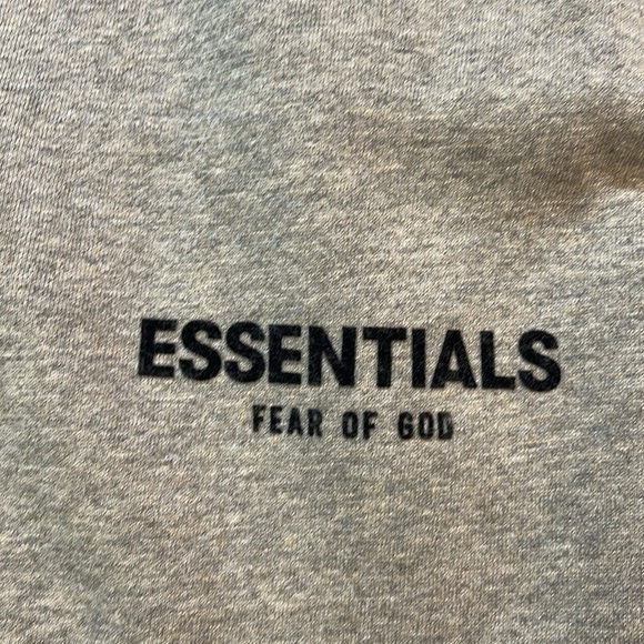 Fear of god essentials dark oatmeal sweatshorts ss22 - Picture 2 of 7